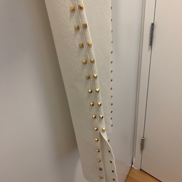 Alice & Olivia Kahlo Studded Shoulder-Cutout Dress - Picture 12 of 12